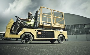 Cushman Scissor lift T1145